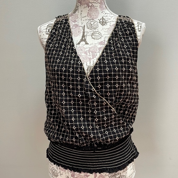 Studio M Black Medium Wrap Tank - Picture 1 of 8